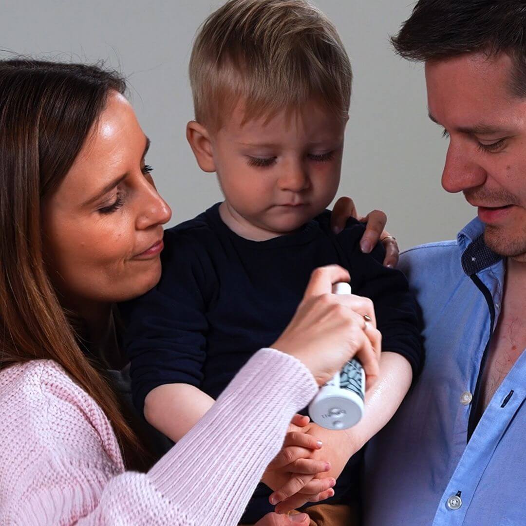 Spray bij een jeukerig gevoel - Verzachtende en kalmerende anti–jeuk spray voor de droge huid