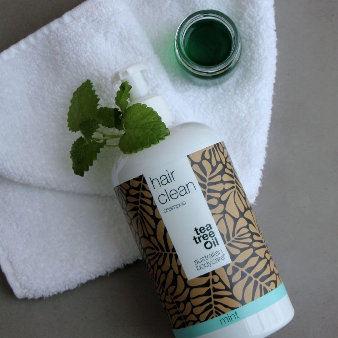 4 Tea Tree shampoo Mint 500 ml voor de prijs van 3 — pakketaanbieding - Pakketaanbieding met 4 shampoos (500 ml): Tea Tree Olie Mint