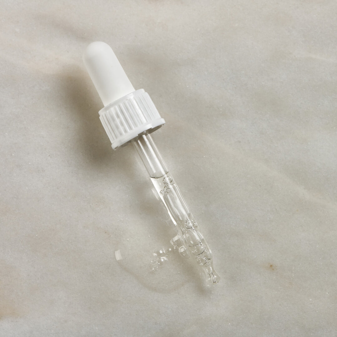 Pre-aging Serum om tekenen van veroudering te voorkomen — Anti-aging serum met hyaluronzuur, peptiden & cafeïne tegen rimpels
