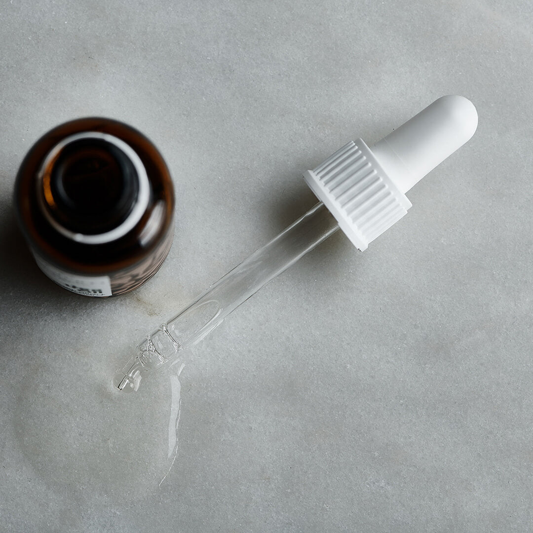 Pre-aging Serum om tekenen van veroudering te voorkomen — Anti-aging serum met hyaluronzuur, peptiden & cafeïne tegen rimpels